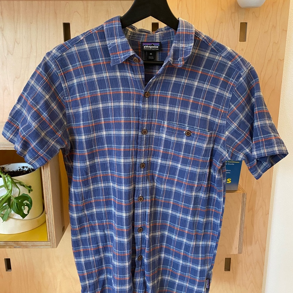 Patagonia Men’s Short-Sleeve Shirt size XS